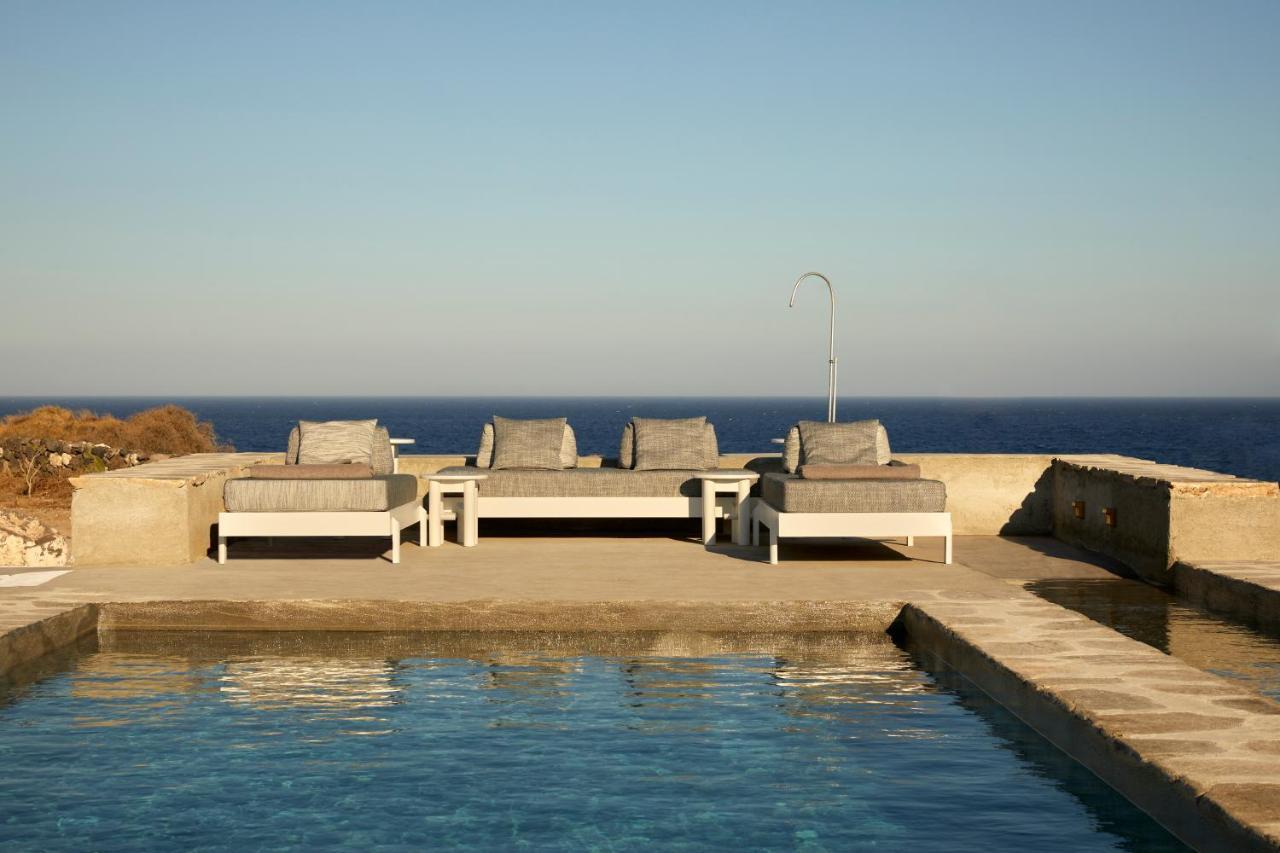 Santa Irini Retreat Hotel Thirasia Exterior photo