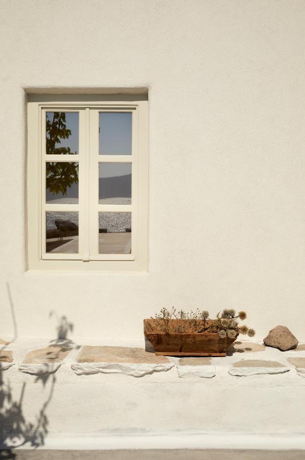 Santa Irini Retreat Hotel Thirasia Exterior photo
